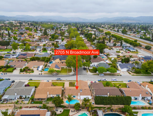 2705 N Broadmoor Avenue, Simi Valley CA: https://media.crmls.org/mediaz/46a13d50-06f1-40fa-8780-714a4efc2c7a.jpg