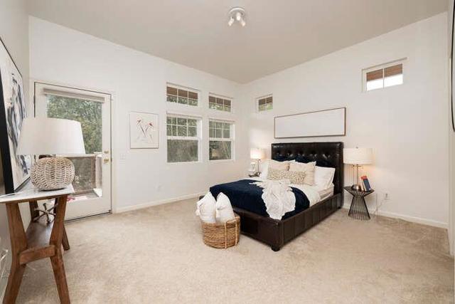 733 Swallowtail Court, Brisbane CA: https://media.crmls.org/mediaz/46a18b60-8cb9-4590-bf7c-e68e6fec84a8.jpg
