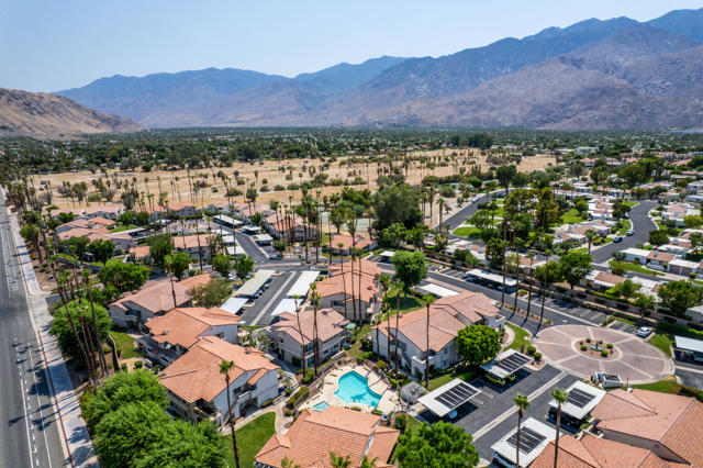 505 S Farrell Drive, Palm Springs CA: https://media.crmls.org/mediaz/46a1c132-c0a6-4088-886a-f388b01d8a11.jpg