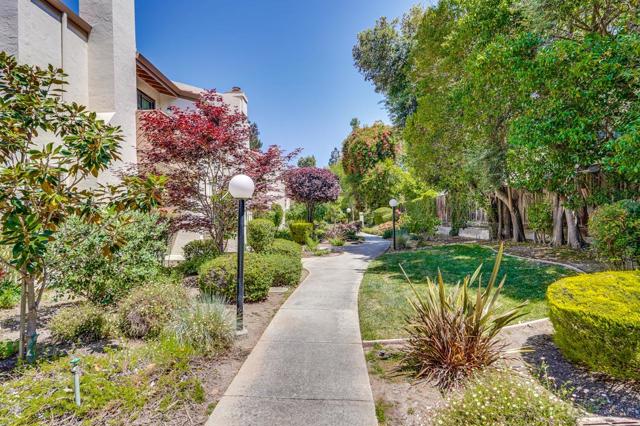 620 Willowgate Street, Mountain View CA: https://media.crmls.org/mediaz/46a1d7df-ddd1-426b-9bf3-3d65967e02ca.jpg