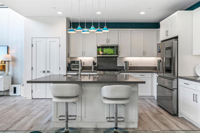 176 Vibe Way, Palm Springs CA: https://media.crmls.org/mediaz/46a1eb38-d5a8-4653-a966-e1ec0f9fa456.jpg