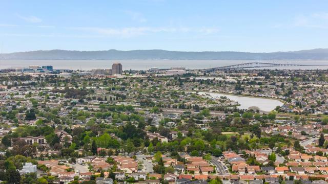 300 Davey Glen Road, Belmont CA: https://media.crmls.org/mediaz/46a1fc8f-0e71-4ea8-a1fd-2d55cf972aad.jpg