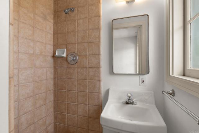 Image 50 of 58 For 7851 Hillside Drive