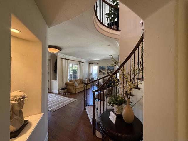 3424 CAMINO ALEGRE, Carlsbad CA: https://media.crmls.org/mediaz/46a25f88-ff16-4b94-a7e7-a775e2cbc79d.jpg