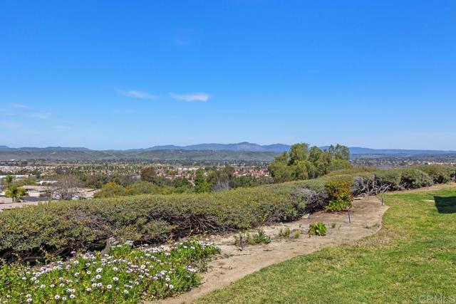 Detail Gallery Image 3 of 45 For 4428 Skimmer Way, Oceanside,  CA 92057 - 2 Beds | 2 Baths