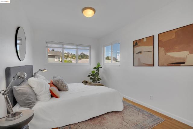 2023 Mira Vista Dr, El Cerrito CA: https://media.crmls.org/mediaz/46a35b44-de25-42ba-b3a9-9332adc0a249.jpg