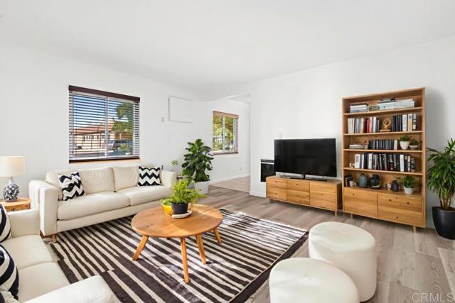 Detail Gallery Image 15 of 64 For 549 D St., Ramona,  CA 92065 - 6 Beds | 3 Baths