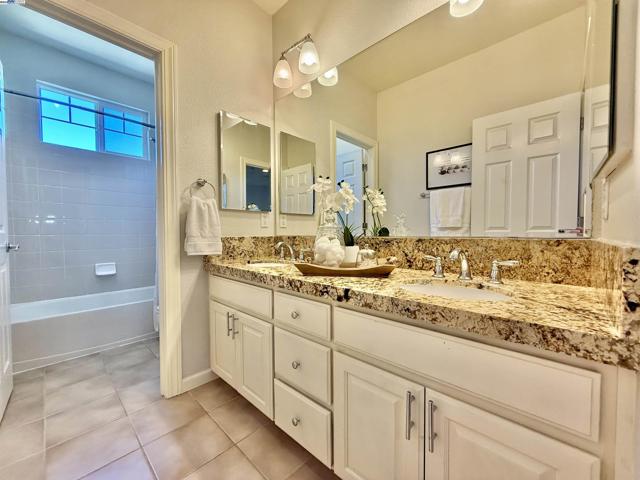 1164 Lexington Way, Livermore CA: https://media.crmls.org/mediaz/46a47d3a-e754-4081-bf75-dd714445444b.jpg