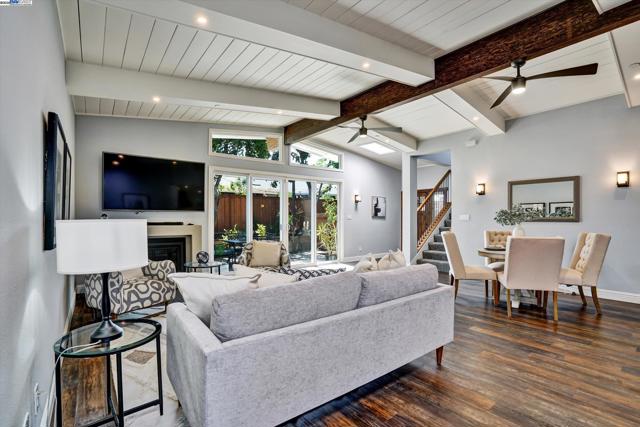588 E Angela St, Pleasanton CA: https://media.crmls.org/mediaz/46a5d4c5-db65-41a5-8294-9bf4c42281b5.jpg