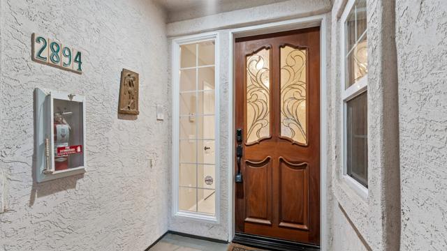2894 Torrey Pines Rd, La Jolla CA: https://media.crmls.org/mediaz/46a5e9fa-526c-4b71-93df-df6063fb90cb.jpg