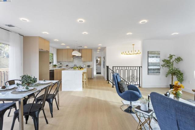 365 Monaco Ave, Union City CA: https://media.crmls.org/mediaz/46a725df-2da4-4a6b-b6c7-0ea79ce273c6.jpg