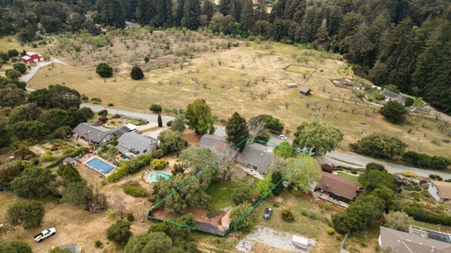 2769 Valencia Road, Aptos CA: https://media.crmls.org/mediaz/46a75203-b8d4-4c12-9fbc-04dbce4bb67a.jpg