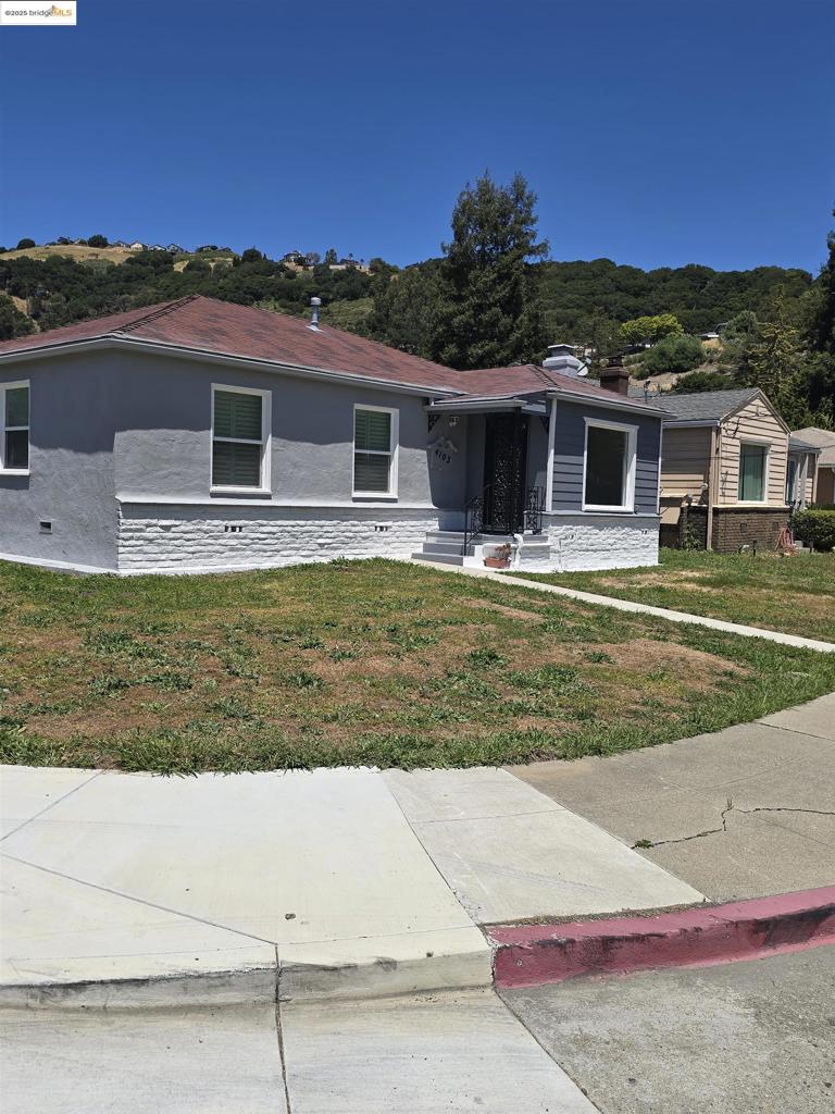 4103 Dickson Ct