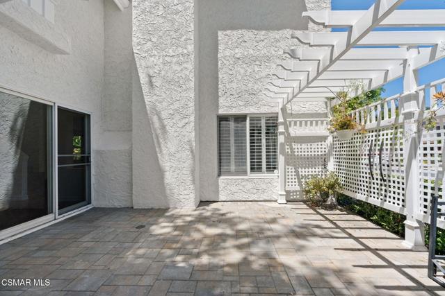 1984 Nettlebrook Street, Westlake Village CA: https://media.crmls.org/mediaz/46a847b8-4c63-4519-a62e-1ca43e7ad0e5.jpg
