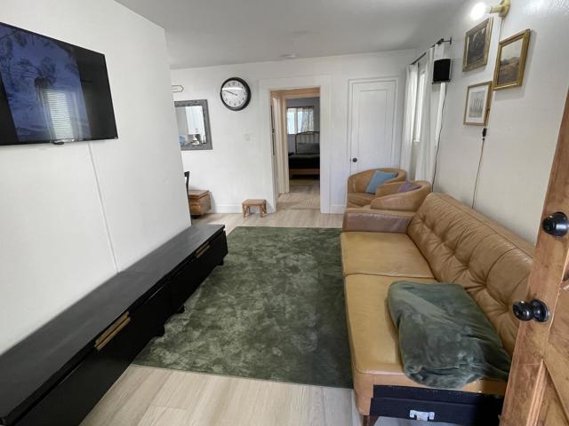 644 Buckeye Street, Redwood City CA: https://media.crmls.org/mediaz/46a8b20a-f91e-4573-9624-0cde4e2091eb.jpg