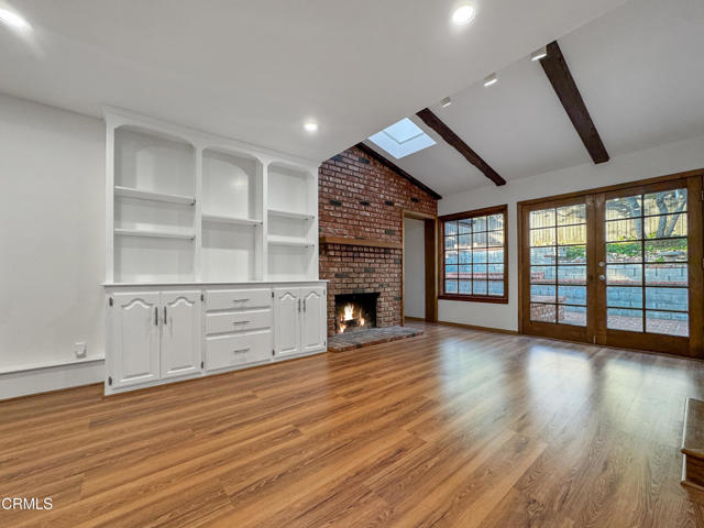 5028 El Adobe Lane, La Crescenta CA: https://media.crmls.org/mediaz/46a9216a-6df2-4649-bfc8-a7629278efa9.jpg