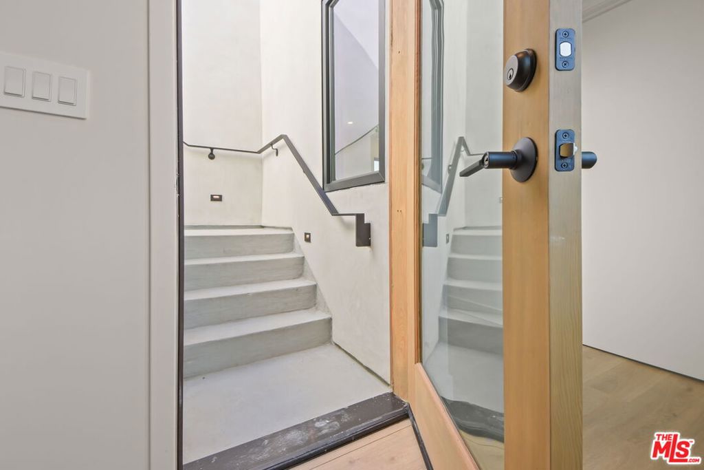 MLS #25616219 image #23