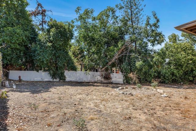 13257 BEECHTREE STREET, Lakeside CA: https://media.crmls.org/mediaz/46ab47d6-aaf8-4497-9806-2a0549e0d46a.jpg