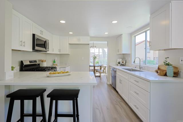 1889 Manzana Way, San Diego CA: https://media.crmls.org/mediaz/46acb990-bc90-4522-b14d-249a2e0cf69c.jpg