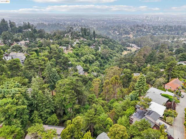0 Girvin Dr, Oakland CA: https://media.crmls.org/mediaz/46ad9f4e-272f-4e3e-a669-b8ffc2075baf.jpg