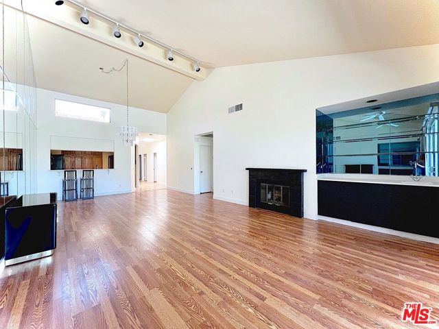 38689 Dahlia Way, Palm Desert, CA 92211