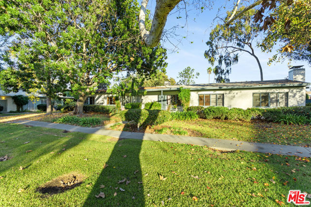 5112 Village photo 10