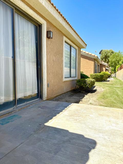 40855 Sandy Gale Lane, Palm Desert CA: https://media.crmls.org/mediaz/46aff3fc-19d7-441a-9e4c-f8ac14bc90d2.jpg