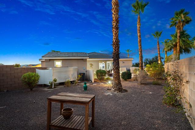 81297 Cantor Court, La Quinta CA: https://media.crmls.org/mediaz/46b0690b-914d-49df-864c-bad739a891a5.jpg