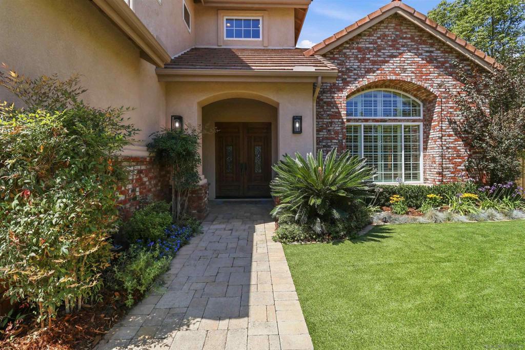 691 Center Stage Glen - photo 4