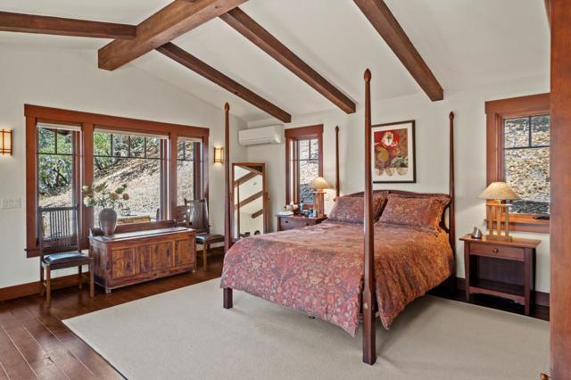 43 Rancho San Carlos Road, Carmel CA: https://media.crmls.org/mediaz/46b2bda5-f0bb-42ca-9fd7-dc0e2bd7a9b1.jpg