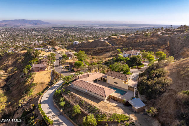 1140 San Clemente Way, Camarillo CA: https://media.crmls.org/mediaz/46b30375-9931-4ab8-b824-bf9020b6c7bc.jpg
