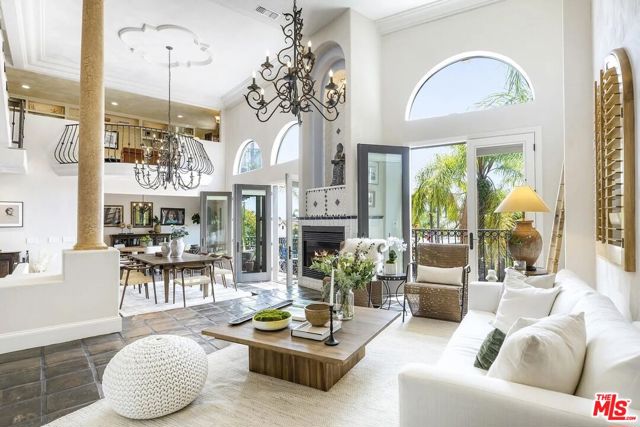 4 Bed Home for Sale in Los Angeles, California