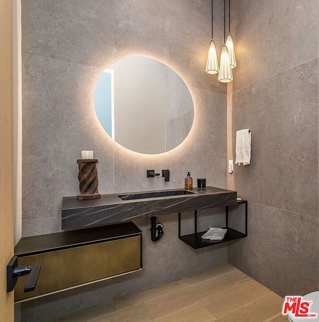 324 S Medio Drive, Los Angeles CA: https://media.crmls.org/mediaz/46b3b103-f215-4c0e-a3aa-bd2ed8f2b8ff.jpg