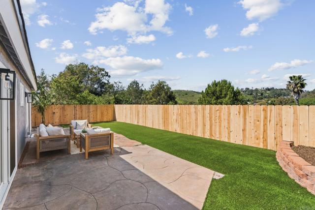 Detail Gallery Image 22 of 30 For 9604 Paseo Montril, San Diego,  CA 92129 - 3 Beds | 2 Baths