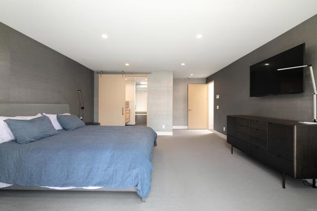 Detail Gallery Image 13 of 27 For 2110 Avenida De La Playa #C,  La Jolla,  CA 92037 - 3 Beds | 2/1 Baths