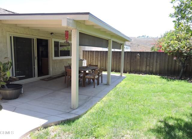 2209 Aspenpark Court, Thousand Oaks CA: https://media.crmls.org/mediaz/46b76df2-0652-413a-8918-52c9f099b791.jpg