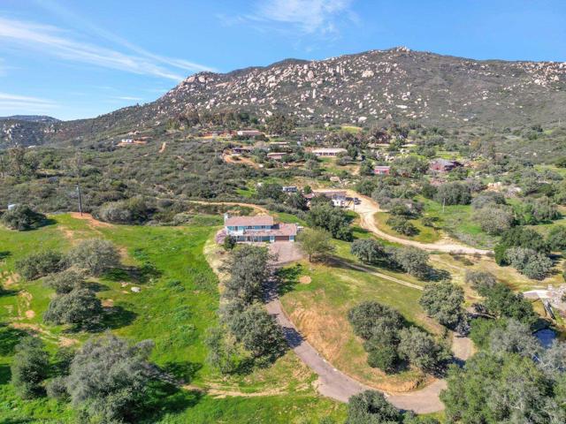 Image 9 of 49 For 2340 Mount Elena Way