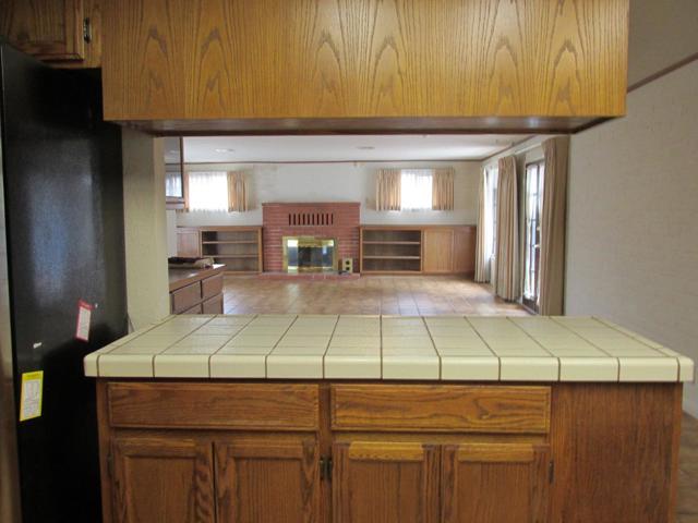 861 Enterprise Road, Hollister CA: https://media.crmls.org/mediaz/46b7dc91-9411-4aa9-b2ce-74275a37409c.jpg