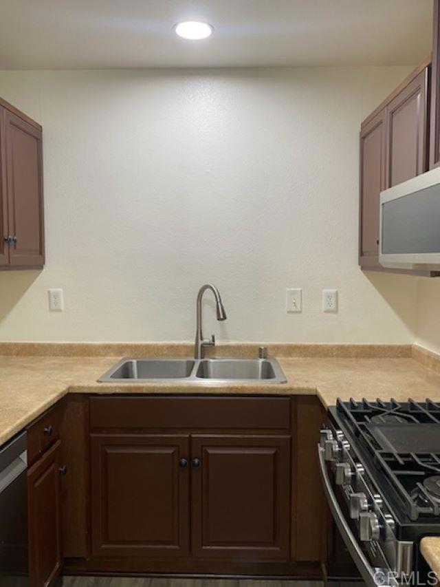 2088 Montgomery Ave - photo 17