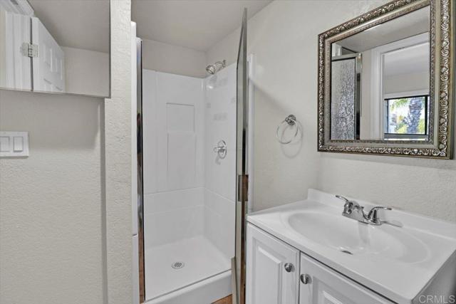 Detail Gallery Image 13 of 48 For 4626 Hartley St #2,  San Diego,  CA 92102 - 2 Beds | 2 Baths