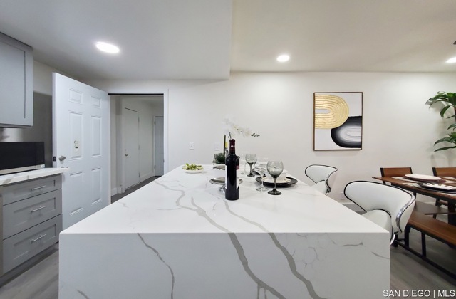 15927 Los Reyes Street, Fountain Valley CA: https://media.crmls.org/mediaz/46b914d7-37cd-4930-8968-761bbb61aac7.jpg
