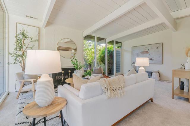 26 Roosevelt Circle, Palo Alto CA: https://media.crmls.org/mediaz/46b92368-73a4-49a6-95db-afd8a4a4a392.jpg