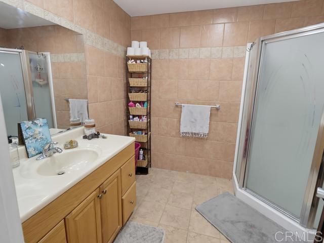 5949 Tonawanda Dr, San Diego, CA 92139 photo 17