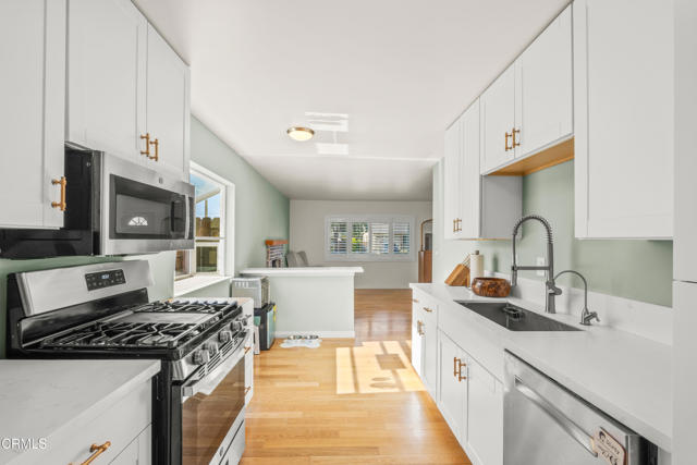 Detail Gallery Image 7 of 31 For 2942 Apache Ave, Ventura,  CA 93001 - 2 Beds | 1 Baths