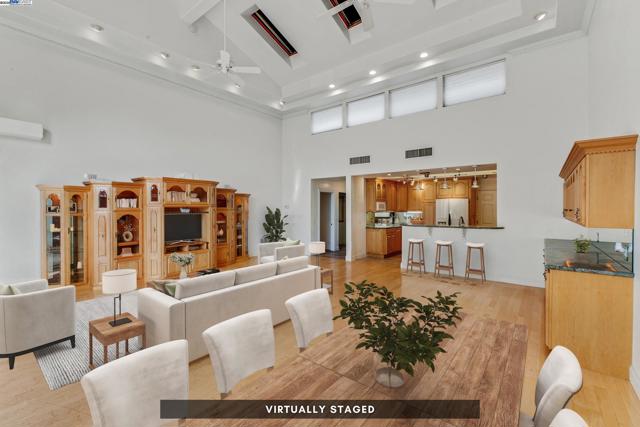 3171 Verdant Way, San Jose CA: https://media.crmls.org/mediaz/46baa222-ae36-44b0-b470-99a8ab571adf.jpg