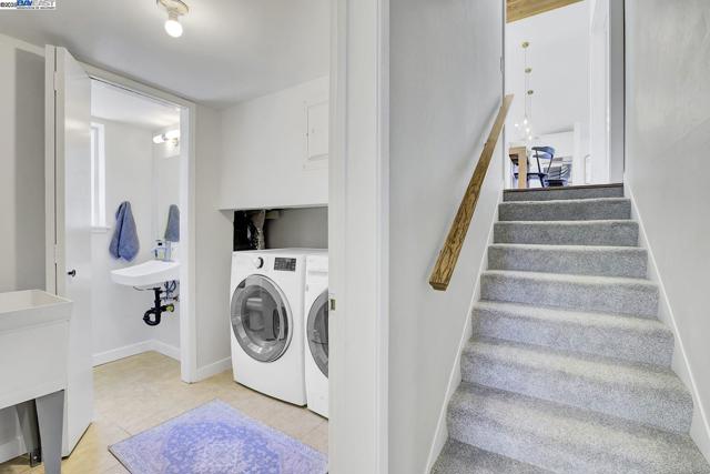 382 Castello Rd, Lafayette CA: https://media.crmls.org/mediaz/46bacd0f-ed28-45f4-8d00-7a601ba7efa4.jpg