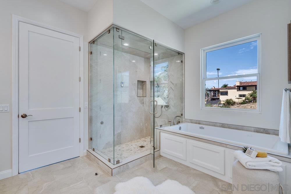 MLS #240026845SD image #32