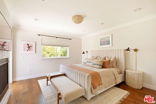 2468 Wellesley Avenue, Los Angeles CA: https://media.crmls.org/mediaz/46bb0b2a-e10a-4f9e-9c93-b7ad3bc7732e.jpg