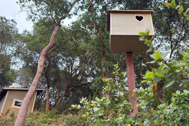 122 Strawberry Canyon Road,  CA: https://media.crmls.org/mediaz/46bb2464-ee70-4147-bcc6-41f575109c5a.jpg