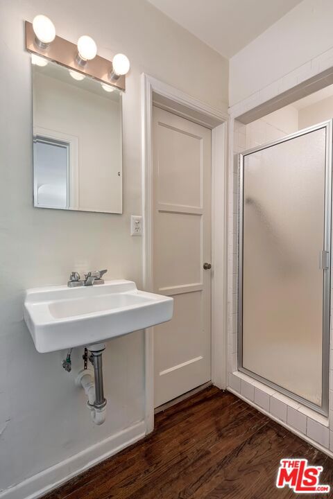 1591 Sunset Plaza Drive, Los Angeles CA: https://media.crmls.org/mediaz/46bbf398-fde1-44c2-82ec-1afe0a57c7dc.jpg